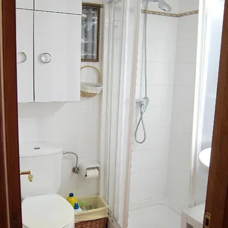 With 2 Bedrooms In Celorio With Terrace Διαμέρισμα Llanes