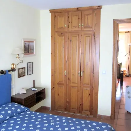 With 2 Bedrooms In Celorio With Terrace *
