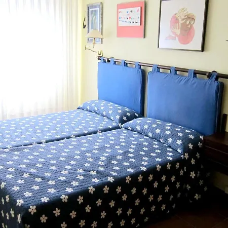 アパート With 2 Bedrooms In Celorio With Terrace