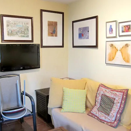 With 2 Bedrooms In Celorio With Terrace * リャネス